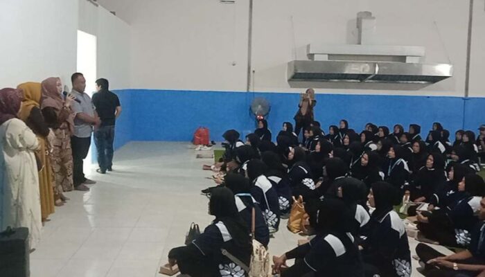 Dilatih 4 Hari, Ratusan Karyawan Penjamah Makanan dari 4 SPPG di Madura Siap Jaga Higienitas Program MBG