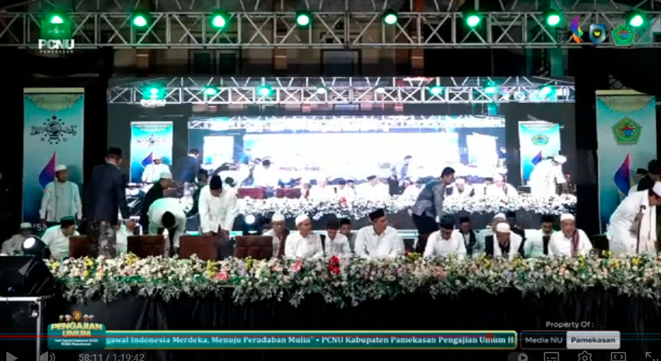 kh zulfa mustafa hari santri pamekasan