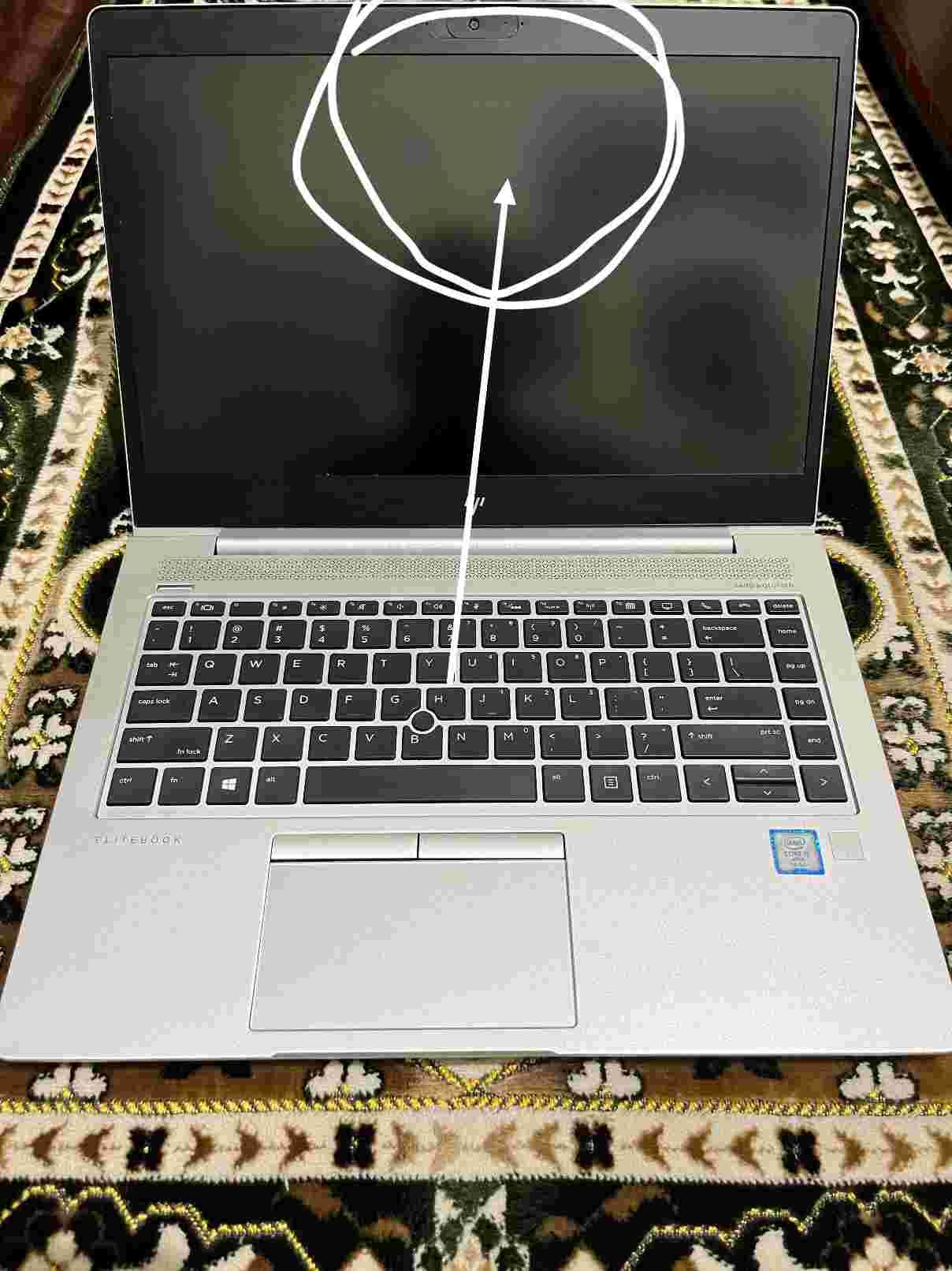 Angkat dan Tutup Layar dari Bagian Tengah

Membuka

